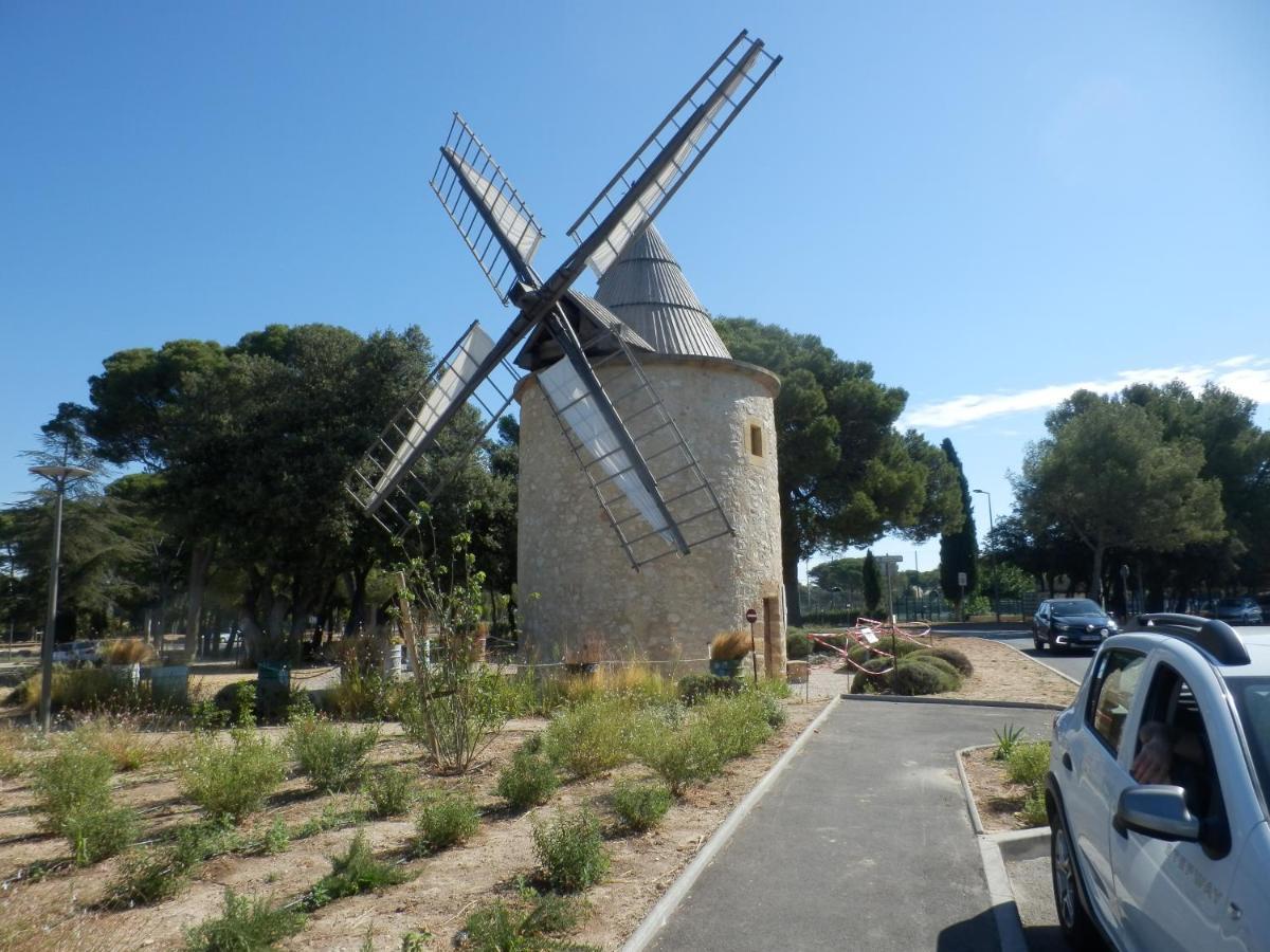 Bed and Breakfast Mas Les Vieux Chenes Lambesc Exterior foto